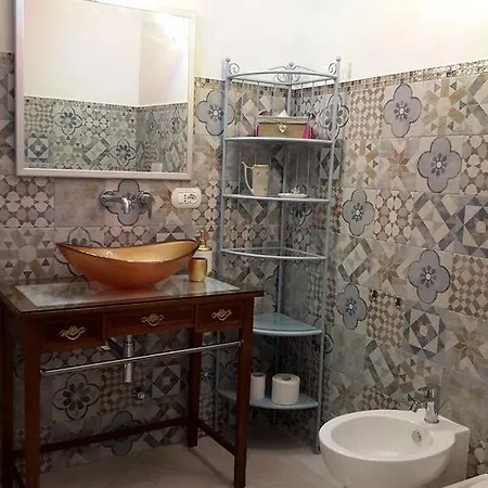 Notte Alla Atelier * Milão